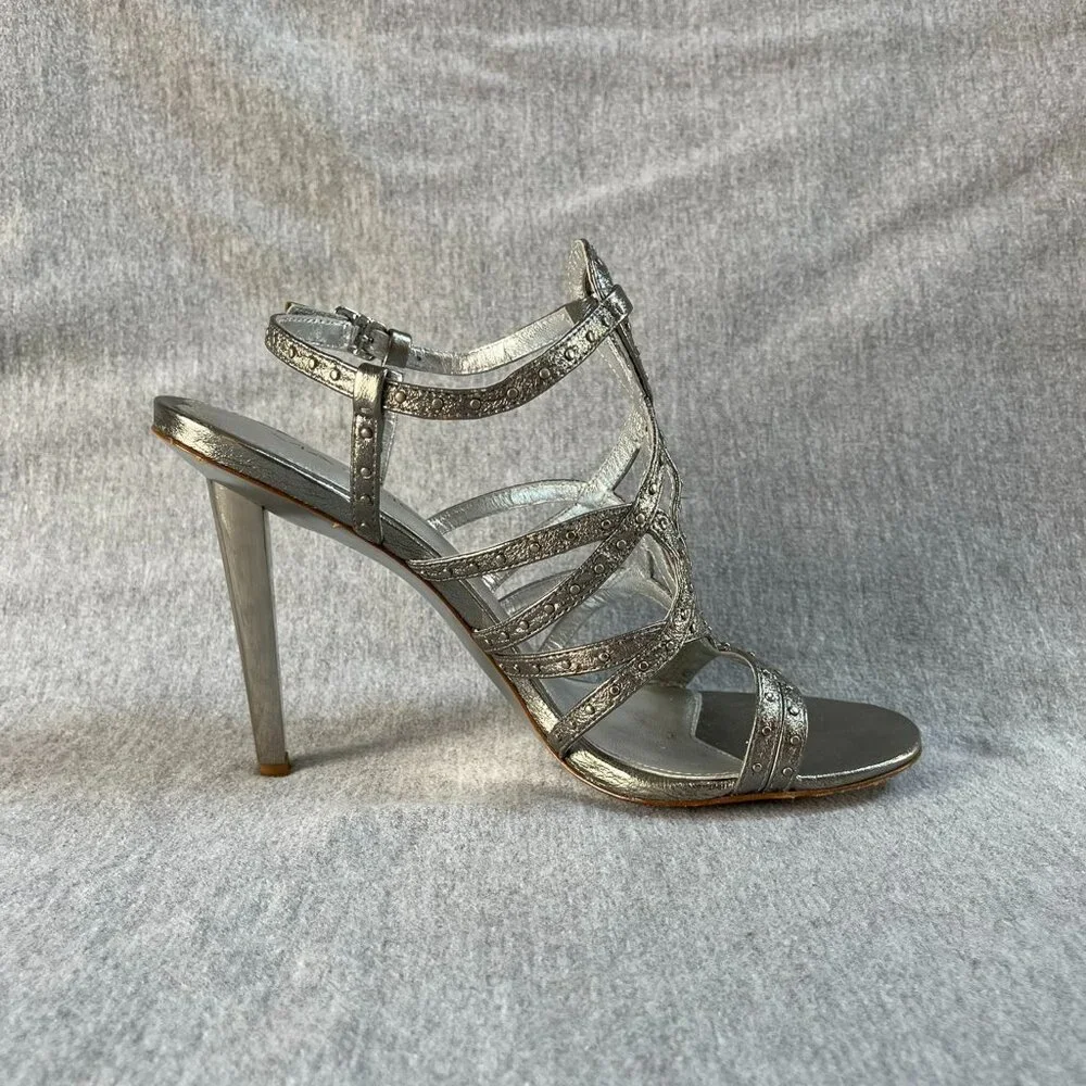 Via Spiga Silver Leather Strappy Sandals.  Size 7 - Picture 4 of 13